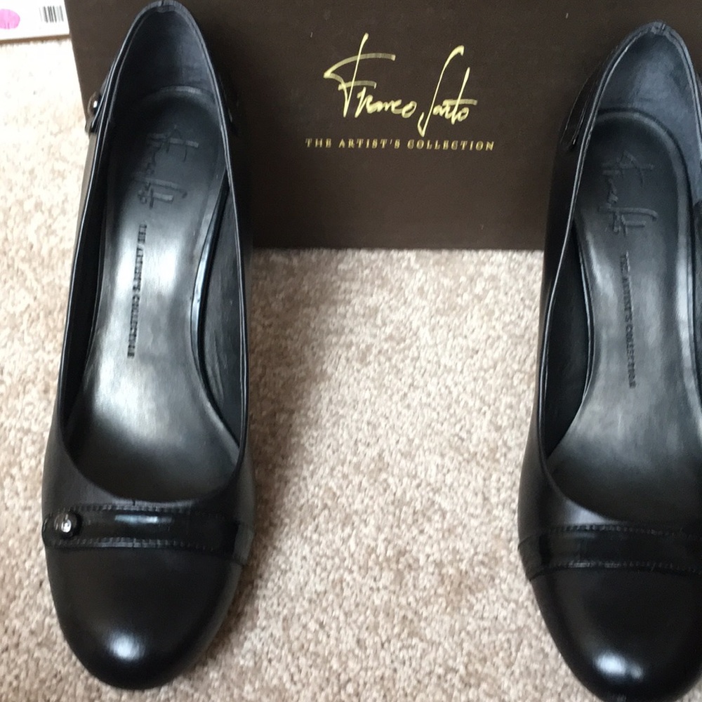 Franco Sarto  staple black French heels